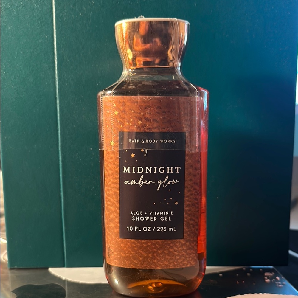 Bath & Body Works Midnight Amber Glow Shower Gel